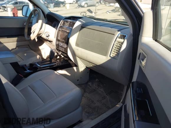 ✅ 2009 Ford Escape Hybrid • VIN: 1FMCU49329KB47634 • Лот: 43281363. Опубликован ранее на IAAI с пробегом 235 863 миль. Бесплатный доступ к архиву аукционных продаж из США и подробный отчёт об истории автомобиля на DreamBid. Изображение 5.