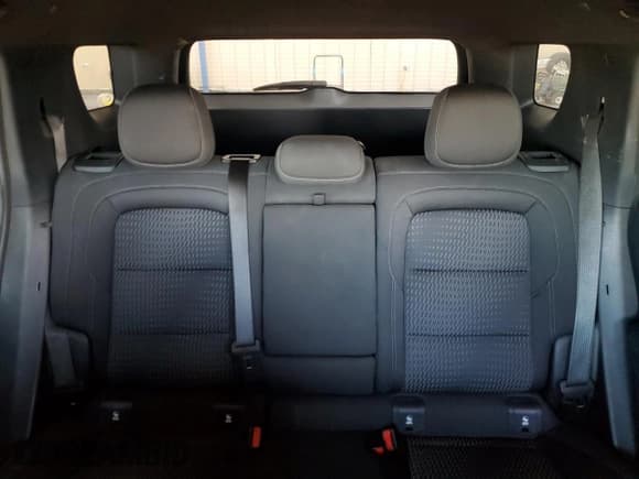 ✅ 2025 Chevrolet Equinox AWD LT • VIN: 3GNAXPEG6SL279224 • Lot: 81560585. Wystawiony na Copart z przebiegiem 19 847 mil. Bezpłatny archiwum sprzedaży aukcyjnych z USA i szczegółowy raport historii pojazdu na DreamBid. Zdjęcie 10.