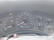 ✅ 2002 GMC Sierra 2500HD SLT • VIN: 1GTHK29UX2E265786 • Lot: 42033553. Wystawiony na IAAI z przebiegiem 194 082 mil. Bezpłatny archiwum sprzedaży aukcyjnych z USA i szczegółowy raport historii pojazdu na DreamBid. Zdjęcie 7.