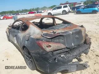 ✅ 2015 Hyundai Genesis Coupe Ultimate • VIN: KMHHU6KJ4FU124365 • Lot: 39001064. Wystawiony na IAAI z przebiegiem Nie podano. Bezpłatny archiwum sprzedaży aukcyjnych z USA i szczegółowy raport historii pojazdu na DreamBid. Zdjęcie 3.