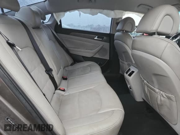 ✅ 2016 Hyundai Sonata Sport • VIN: 5NPE34AF3GH273390 • Лот: 89522175. Опубликован ранее на Copart с пробегом 164 106 миль. Бесплатный доступ к архиву аукционных продаж из США и подробный отчёт об истории автомобиля на DreamBid. Изображение 10.