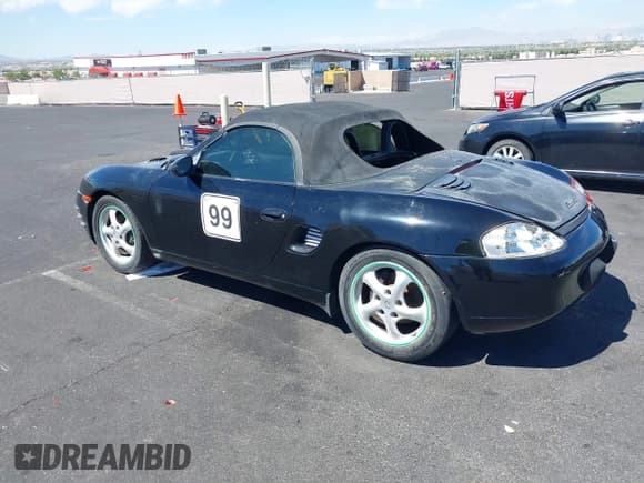 ✅ 1998 Porsche Boxster • VIN: WP0CA2980WU622968 • Лот: 42843553. Опубликован ранее на IAAI с пробегом Не указан. Бесплатный доступ к архиву аукционных продаж из США и подробный отчёт об истории автомобиля на DreamBid. Изображение 3.