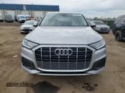 ✅ 2022 Audi Q7 Premium • VIN: WA1AJBF77ND012075 • Lot: 54492975. Wystawiony na Copart z przebiegiem 39 050 mil. Bezpłatny archiwum sprzedaży aukcyjnych z USA i szczegółowy raport historii pojazdu na DreamBid. Zdjęcie 5.