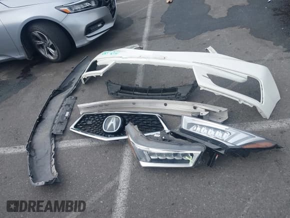 ✅ 2018 Acura MDX Technology • VIN: 5J8YD4H58JL024157 • Lot: 42781471. Listed on IAAI with 108,735 mi. Free auction sales archive from the USA and detailed vehicle history report at DreamBid. Image 12.