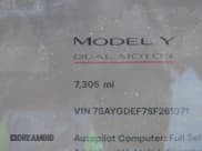 ✅ 2025 Tesla Model Y Performance • VIN: 7SAYGDEF7SF261071 • Lot: 42738857. Listed on IAAI with 7,305 mi. Free auction sales archive from the USA and detailed vehicle history report at DreamBid. Image 16.