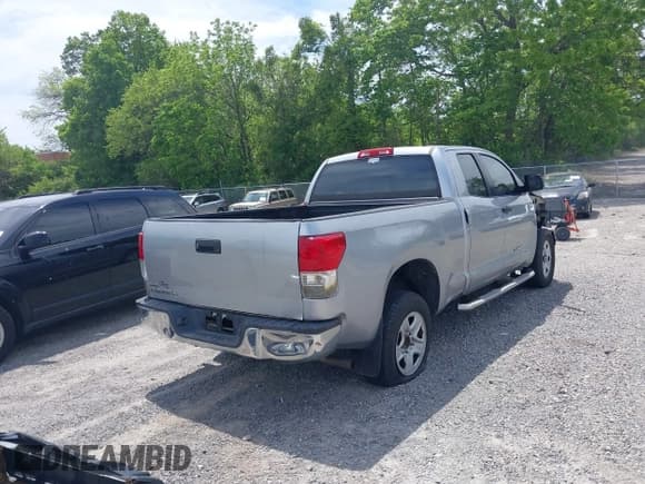 ✅ 2010 Toyota Tundra • VIN: 5TFRU5F16AX020545 • Лот: 42299455. Опубликован ранее на IAAI с пробегом 230 930 миль. Бесплатный доступ к архиву аукционных продаж из США и подробный отчёт об истории автомобиля на DreamBid. Изображение 4.
