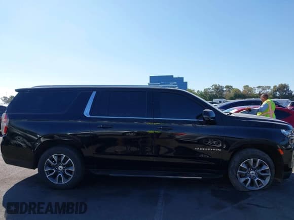 ✅ 2021 Chevrolet Suburban LT • VIN: 1GNSCCKD8MR146950 • Лот: 43402108. Опубликован ранее на IAAI с пробегом 155 067 миль. Бесплатный доступ к архиву аукционных продаж из США и подробный отчёт об истории автомобиля на DreamBid. Изображение 13.