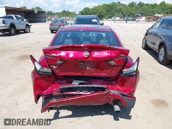 ✅ 2019 Nissan Altima SL • VIN: 1N4BL4EV4KC179825 • Лот: 43015844. Опубликован ранее на IAAI с пробегом 102 765 миль. Бесплатный доступ к архиву аукционных продаж из США и подробный отчёт об истории автомобиля на DreamBid. Изображение 16.