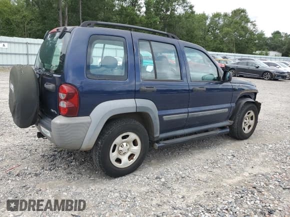 ✅ 2007 Jeep Liberty Sport • VIN: 1J4GK48K47W525506 • Lot: 68171615. Wystawiony na Copart z przebiegiem 132 268 mil. Bezpłatny archiwum sprzedaży aukcyjnych z USA i szczegółowy raport historii pojazdu na DreamBid. Zdjęcie 3.