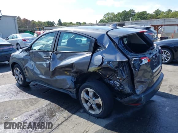 ✅ 2018 Honda HR-V LX • VIN: 3CZRU6H35JG724092 • Lot: 43266805. Listed on IAAI with 68,079 mi. Free auction sales archive from the USA and detailed vehicle history report at DreamBid. Image 6.