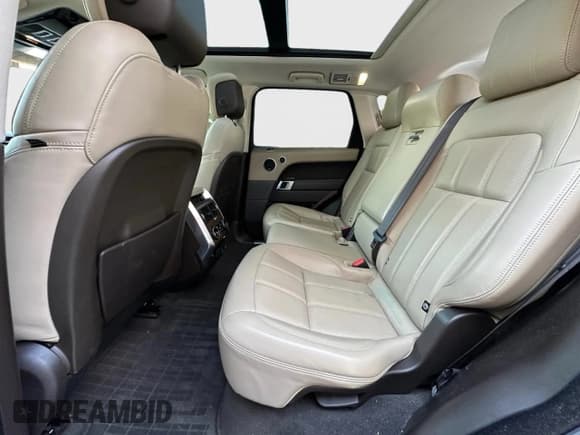 ✅ 2021 Land Rover Range Rover Sport HSE Silver Edition • VIN: SALWR2SU8MA764845 • Lot: 85153835. Wystawiony na Copart z przebiegiem 156 430 mil. Bezpłatny archiwum sprzedaży aukcyjnych z USA i szczegółowy raport historii pojazdu na DreamBid. Zdjęcie 12.