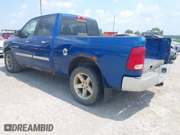 2010 Dodge 1500 Laramie с VIN 1D7RV1GT1AS122991, выставлен на аукционе IAAI как лот 42880820 с пробегом 205 583 миль миль и . История ставок и продаж доступна на DreamBid. Изображение 3.