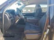 ✅ 2016 Toyota Tundra SR5 • VIN: 5TFEM5F15GX104721 • Лот: 91443745. Опубликован ранее на Copart с пробегом 141 063 миль. Бесплатный доступ к архиву аукционных продаж из США и подробный отчёт об истории автомобиля на DreamBid. Изображение 7.