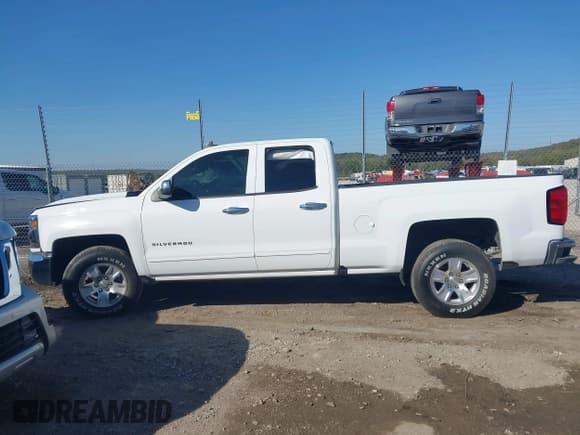✅ 2019 Chevrolet Silverado 1500 LT • VIN: 2GCRCPEC8K1128679 • Lot: 43476206. Wystawiony na IAAI z przebiegiem 120 021 mil. Bezpłatny archiwum sprzedaży aukcyjnych z USA i szczegółowy raport historii pojazdu na DreamBid. Zdjęcie 13.