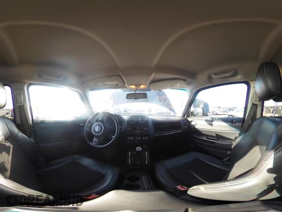 ✅ 2017 Jeep Patriot Sport • VIN: 1C4NJPBAXHD201751 • Lot: 41572197. Listed on IAAI with 84,478 mi. Free auction sales archive from the USA and detailed vehicle history report at DreamBid. Image 18.