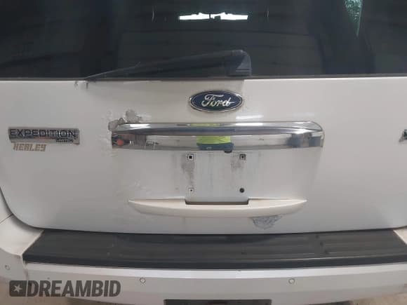 ✅ 2011 Ford Expedition Limited • VIN: 1FMJU2A54BEF43951 • Lot: 42557407. Listed on IAAI with 160,705 mi. Free auction sales archive from the USA and detailed vehicle history report at DreamBid. Image 6.