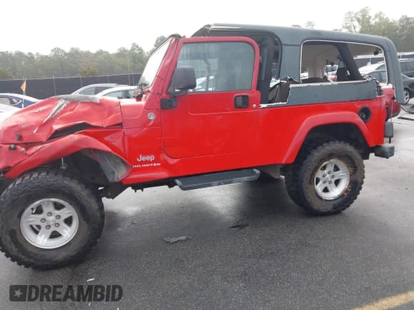 ✅ 2005 Jeep Wrangler Unlimited • VIN: 1J4FA44SX5P300714 • Лот: 43300649. Опубликован ранее на IAAI с пробегом 133 004 миль. Бесплатный доступ к архиву аукционных продаж из США и подробный отчёт об истории автомобиля на DreamBid. Изображение 6.