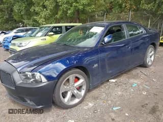 ✅ 2013 Dodge Charger RT • VIN: 2C3CDXCT6DH651249 • Lot: 43299477. Wystawiony na IAAI z przebiegiem 178 174 mil. Bezpłatny archiwum sprzedaży aukcyjnych z USA i szczegółowy raport historii pojazdu na DreamBid. Zdjęcie 2.