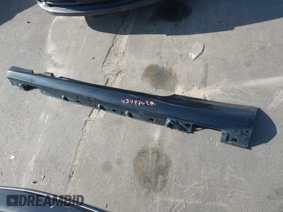 ✅ 2013 Mercedes-Benz E 350 • VIN: WDDKK5KF3DF190970 • Лот: 43497027. Опубликован ранее на IAAI с пробегом 33 492 миль. Бесплатный доступ к архиву аукционных продаж из США и подробный отчёт об истории автомобиля на DreamBid. Изображение 12.