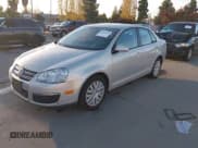 ✅ 2010 Volkswagen Jetta S • VIN: 3VWJZ7AJ1AM089597 • Лот: 43840060. Опубликован ранее на IAAI с пробегом 176 908 миль. Бесплатный доступ к архиву аукционных продаж из США и подробный отчёт об истории автомобиля на DreamBid. Изображение 2.
