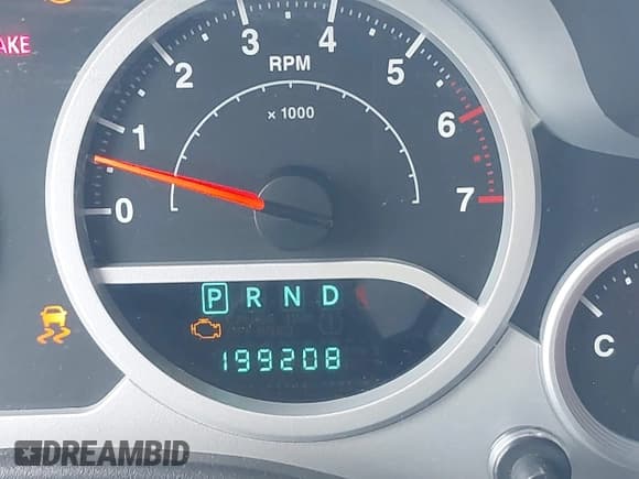 ✅ 2007 Jeep Wrangler Unlimited Sahara • VIN: 1J4GA59117L118162 • Lot: 42835652. Listed on IAAI with 199,208 mi. Free auction sales archive from the USA and detailed vehicle history report at DreamBid. Image 15.