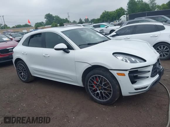 ✅ 2015 Porsche Macan Turbo • VIN: WP1AF2A5XFLB93921 • Лот: 42466833. Опубликован ранее на IAAI с пробегом 89 098 миль. Бесплатный доступ к архиву аукционных продаж из США и подробный отчёт об истории автомобиля на DreamBid. Изображение 13.