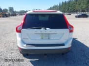 ✅ 2012 Volvo XC60 PZEV • VIN: YV4940DZXC2253143 • Lot: 42713932. Wystawiony na IAAI z przebiegiem 132 901 mil. Bezpłatny archiwum sprzedaży aukcyjnych z USA i szczegółowy raport historii pojazdu na DreamBid. Zdjęcie 16.