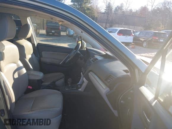 ✅ 2015 Subaru Forester Touring • VIN: JF2SJAUC7FH588703 • Lot: 43680535. Listed on IAAI with 234,995 mi. Free auction sales archive from the USA and detailed vehicle history report at DreamBid. Image 5.