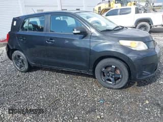 ✅ 2009 Scion xD • VIN: JTKKU10479J039013 • Lot: 42007708. Wystawiony na IAAI z przebiegiem 140 470 mil. Bezpłatny archiwum sprzedaży aukcyjnych z USA i szczegółowy raport historii pojazdu na DreamBid. Zdjęcie 1.
