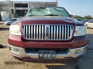 ✅ 2006 Lincoln Mark LT • VIN: 5LTPW18556FJ08930 • Lot: 71372234. Wystawiony na Copart z przebiegiem 112 929 mil. Bezpłatny archiwum sprzedaży aukcyjnych z USA i szczegółowy raport historii pojazdu na DreamBid. Zdjęcie 5.