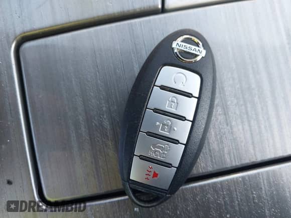 2016 Nissan Murano Platinum with VIN 5N1AZ2MG7GN152895, listed as a IAAI auction lot 43490203 with 102,912 mi miles and . Bid and sale history available at DreamBid. Image 11.