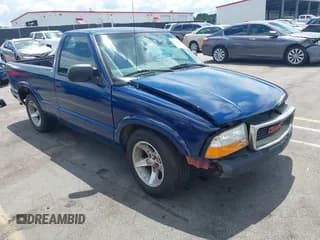 ✅ 2002 GMC Sonoma SLS • VIN: 1GTCS14W628215382 • Lot: 42824342. Listed on IAAI with 283,410 mi. Free auction sales archive from the USA and detailed vehicle history report at DreamBid. Image 1.