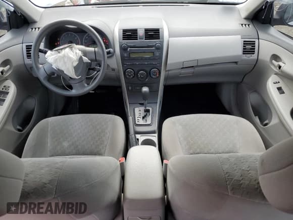 ✅ 2009 Toyota Corolla LE • VIN: 1NXBU40E99Z114046 • Лот: 92187805. Опубликован ранее на Copart с пробегом 152 985 миль. Бесплатный доступ к архиву аукционных продаж из США и подробный отчёт об истории автомобиля на DreamBid. Изображение 8.