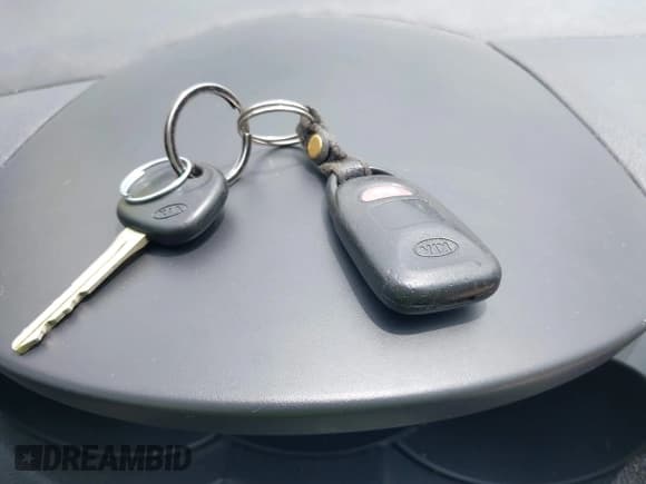 ✅ 2013 Kia Forte EX • VIN: KNAFU6A2XD5663759 • Lot: 42484702. Listed on IAAI with 132,056 mi. Free auction sales archive from the USA and detailed vehicle history report at DreamBid. Image 11.