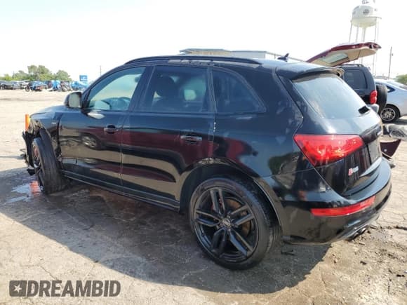 ✅ 2016 Audi SQ5 Premium Plus • VIN: WA1CCAFP8GA094223 • Лот: 65215553. Опубликован ранее на Copart с пробегом 61 575 миль. Бесплатный доступ к архиву аукционных продаж из США и подробный отчёт об истории автомобиля на DreamBid. Изображение 2.