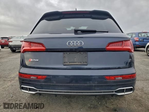 ✅ 2018 Audi SQ5 Prestige • VIN: WA1C4AFY3J2188274 • Лот: 94051445. Опубликован ранее на Copart с пробегом 95 595 миль. Бесплатный доступ к архиву аукционных продаж из США и подробный отчёт об истории автомобиля на DreamBid. Изображение 6.