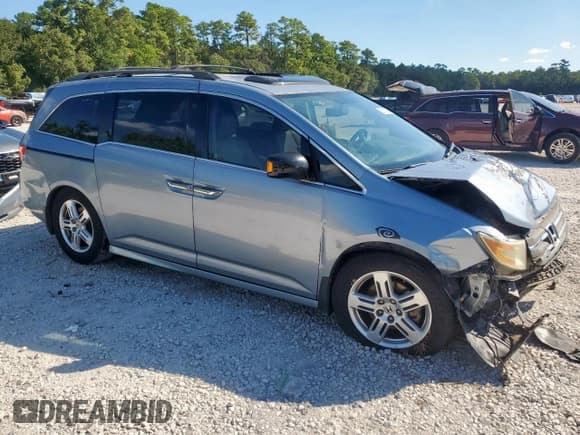 ✅ 2011 Honda Odyssey Touring • VIN: 5FNRL5H93BB055268 • Lot: 85111095. Listed on Copart with 178,631 mi. Free auction sales archive from the USA and detailed vehicle history report at DreamBid. Image 4.