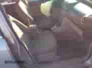 2008 Saturn VUE XE z VIN 3GSCL33P58S518418, wystawiony jako IAAI lot #41360101 z przebiegiem 223 032 mil mil oraz . Historia ofert i sprzedaży dostępna na DreamBid. Obrazek 5.