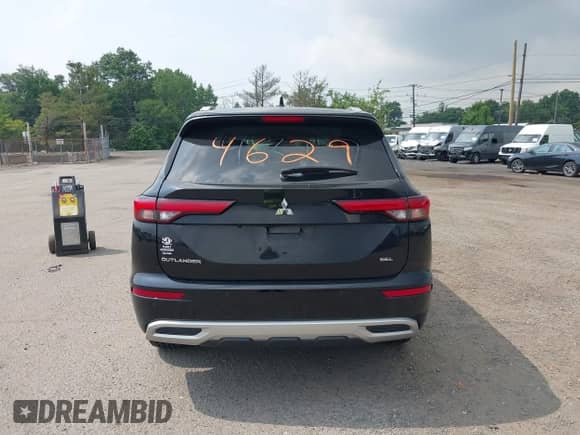 2023 Mitsubishi Outlander SEL with VIN JA4J3VA87PZ038533, listed as a IAAI auction lot 42884629 with 43,715 mi miles and . Bid and sale history available at DreamBid. Image 16.