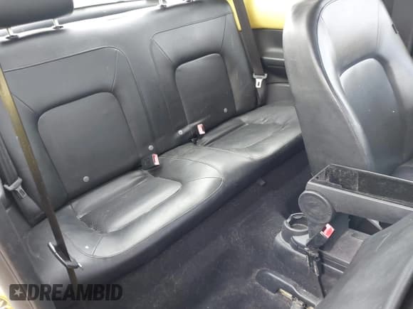 ✅ 2008 Volkswagen Beetle S • VIN: 3VWRW31C48M510003 • Lot: 41289418. Listed on IAAI with 203,798 mi. Free auction sales archive from the USA and detailed vehicle history report at DreamBid. Image 8.