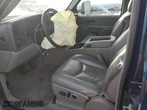 ✅ 2005 Chevrolet Suburban Z71 • VIN: 3GNFK16ZX5G275563 • Лот: 85082084. Опубликован ранее на Copart с пробегом 217 164 миль. Бесплатный доступ к архиву аукционных продаж из США и подробный отчёт об истории автомобиля на DreamBid. Изображение 7.