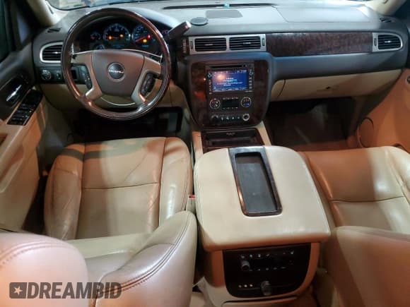 ✅ 2010 GMC Yukon XL Denali • VIN: 1GKUKMEF9AR176160 • Лот: 69378985. Опубликован ранее на Copart с пробегом 175 996 миль. Бесплатный доступ к архиву аукционных продаж из США и подробный отчёт об истории автомобиля на DreamBid. Изображение 8.