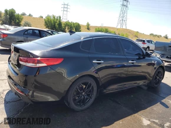 ✅ 2016 Kia Optima LX • VIN: 5XXGT4L32GG055979 • Lot: 68335385. Wystawiony na Copart z przebiegiem 103 595 mil. Bezpłatny archiwum sprzedaży aukcyjnych z USA i szczegółowy raport historii pojazdu na DreamBid. Zdjęcie 3.