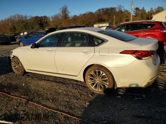 ✅ 2016 Hyundai Genesis 3.8L • VIN: KMHGN4JE4GU140410 • Lot: 80319244. Wystawiony na Copart z przebiegiem 60 500 mil. Bezpłatny archiwum sprzedaży aukcyjnych z USA i szczegółowy raport historii pojazdu na DreamBid. Zdjęcie 2.