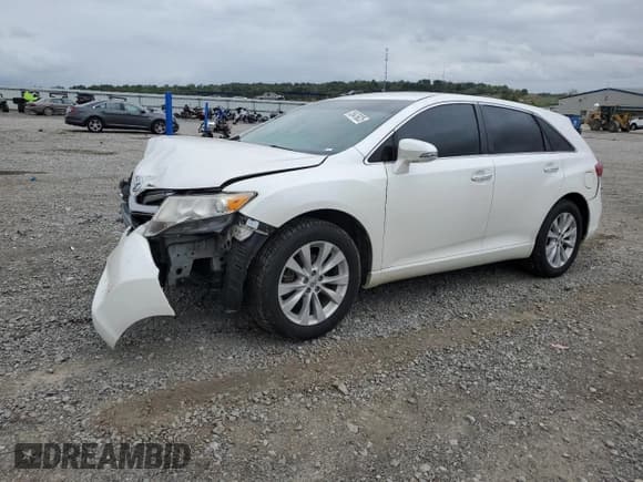 ✅ 2015 Toyota Venza XLE • VIN: 4T3BA3BB8FU075135 • Lot: 85476025. Listed on Copart with 133,588 mi. Free auction sales archive from the USA and detailed vehicle history report at DreamBid. Image 1.