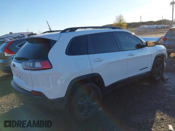 ✅ 2019 Jeep Cherokee Latitude Plus • VIN: 1C4PJMLB9KD489560 • Лот: 43700435. Опубликован ранее на IAAI с пробегом 169 162 миль. Бесплатный доступ к архиву аукционных продаж из США и подробный отчёт об истории автомобиля на DreamBid. Изображение 4.