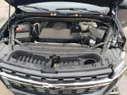 ✅ 2022 Chevrolet Suburban Z71 • VIN: 1GNSKDKD3NR196942 • Lot: 90234935. Wystawiony na Copart z przebiegiem 28 796 mil. Bezpłatny archiwum sprzedaży aukcyjnych z USA i szczegółowy raport historii pojazdu na DreamBid. Zdjęcie 12.