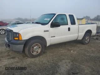✅ 2007 Ford F-250 XL • VIN: 1FTSX20P97EA52334 • Лот: 92125805. Опубликован ранее на Copart с пробегом 202 039 миль. Бесплатный доступ к архиву аукционных продаж из США и подробный отчёт об истории автомобиля на DreamBid. Изображение 1.