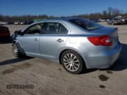 ✅ 2010 Suzuki Kizashi SE • VIN: JS2RE9A35A6100976 • Lot: 50768985. Wystawiony na Copart z przebiegiem 165 797 mil. Bezpłatny archiwum sprzedaży aukcyjnych z USA i szczegółowy raport historii pojazdu na DreamBid. Zdjęcie 2.