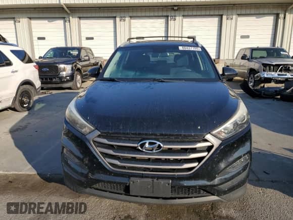 2016 Hyundai Tucson SE z VIN KM8J3CA45GU203088, wystawiony jako Copart lot #80437105 z przebiegiem 120 941 mil mil oraz Szkoda całkowita • Salvage title. Historia ofert i sprzedaży dostępna na DreamBid. Obrazek 5.